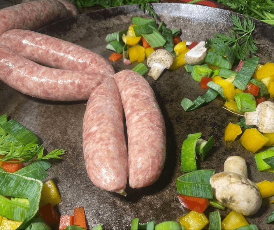 Cracked Black Pepper Sausages - Bramblebee Farms